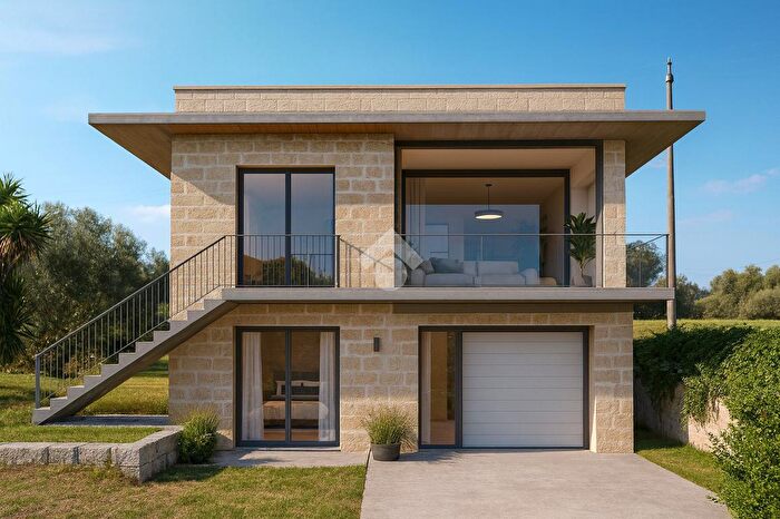 Casa quadrilocale in vendita in Cda Crocifisso, Oria