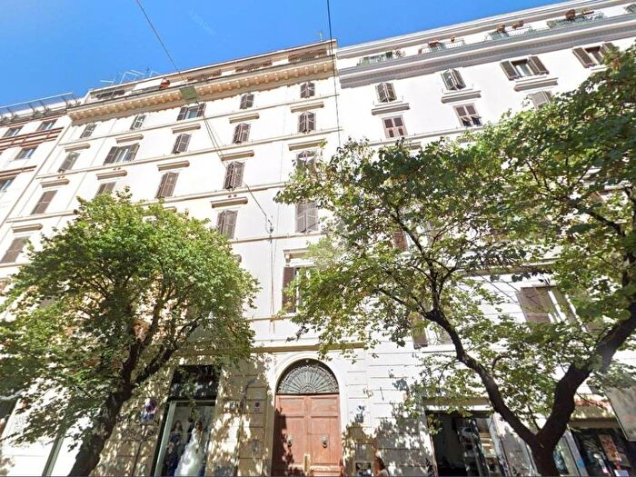 Appartamento bilocale in vendita in Via Emanuele Filiberto, Esquilino, Roma