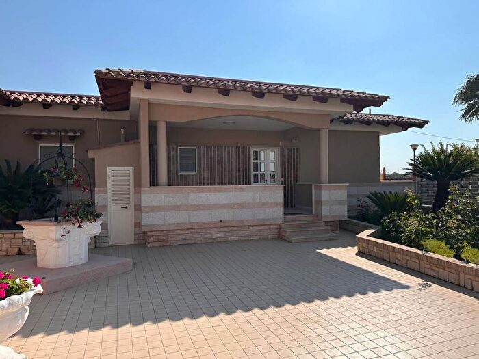 Appartamento trilocale in affitto in Via San Severo, Sant'Anna Sant'Eligio, Foggia