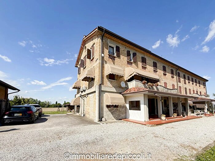 Casa con 6 locali in vendita in Torre di Mosto, Torre Di Mosto