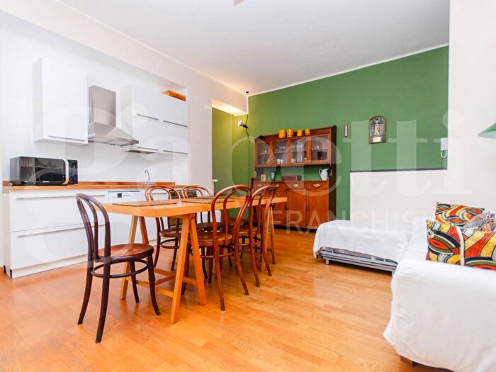 Appartamento trilocale in affitto in Corso XXII Marzo, Plebisciti Susa, Milano