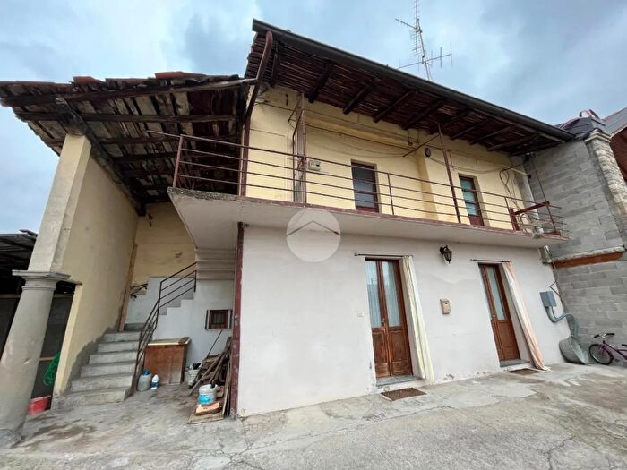 Casa quadrilocale in vendita in Via Roma, Villongo