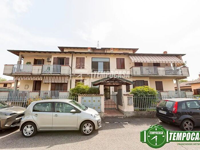 Appartamento bilocale in vendita in Via Leonardo da Vinci, Palazzo Pignano