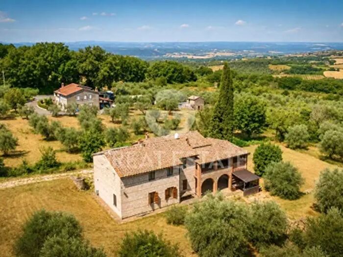 Casa con 6 locali in vendita in Via Alcini, Giove