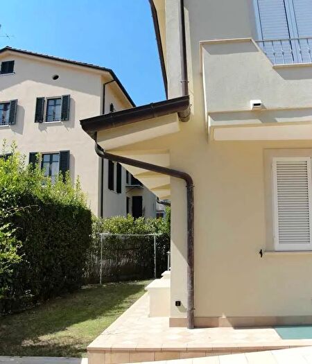 Casa con 5 locali in affitto in Via Ammiraglio Morin a, Forte Dei Marmi