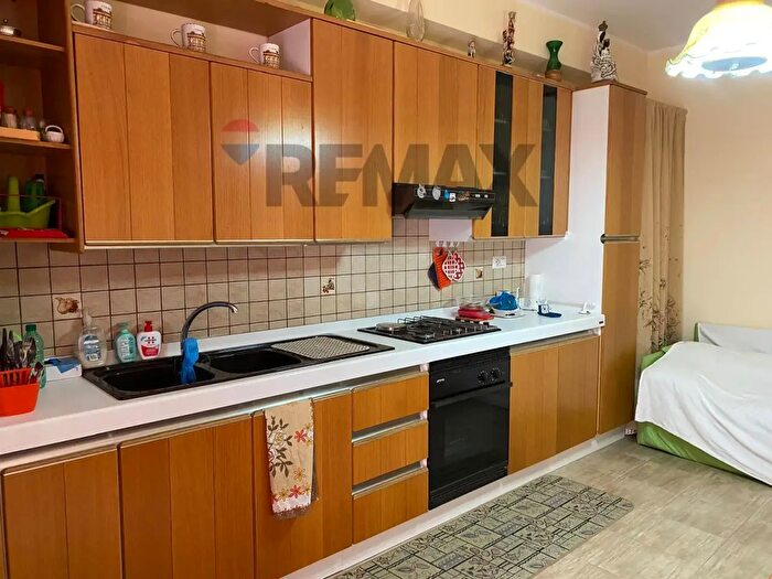 Appartamento trilocale in vendita in Via Asiago, Francavilla Di Sicilia