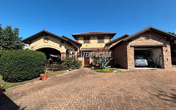 Casa con 5 locali in vendita in Ozzano Monferrato