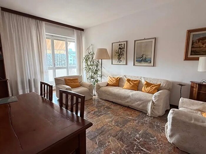 Appartamento trilocale in vendita in Via Rovereto, Pordenone