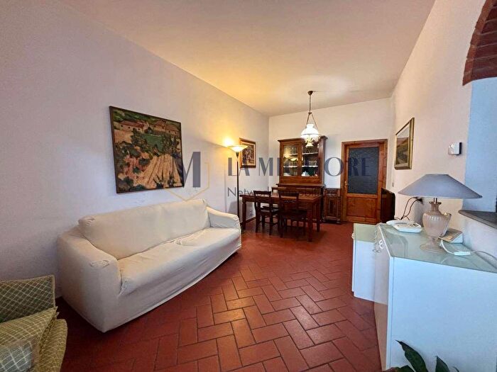 Casa quadrilocale in vendita in Via Fosso del Masi, Prato