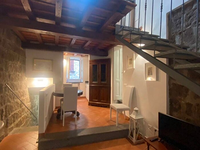 Appartamento trilocale in affitto in Via Ottusa, San Pellegrino Pianoscarano, Viterbo