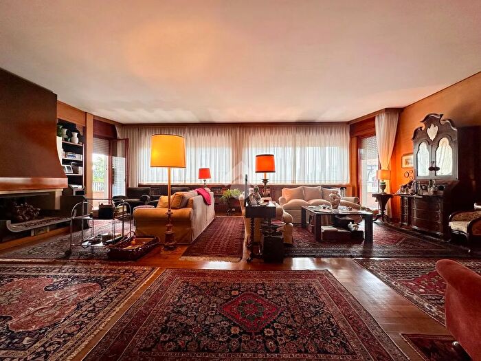 Appartamento con 5 locali in vendita in Via Giosuè Carducci, Udine