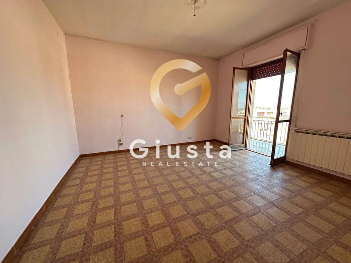 Appartamento quadrilocale in vendita in Via Nino Bixio, Mesagne