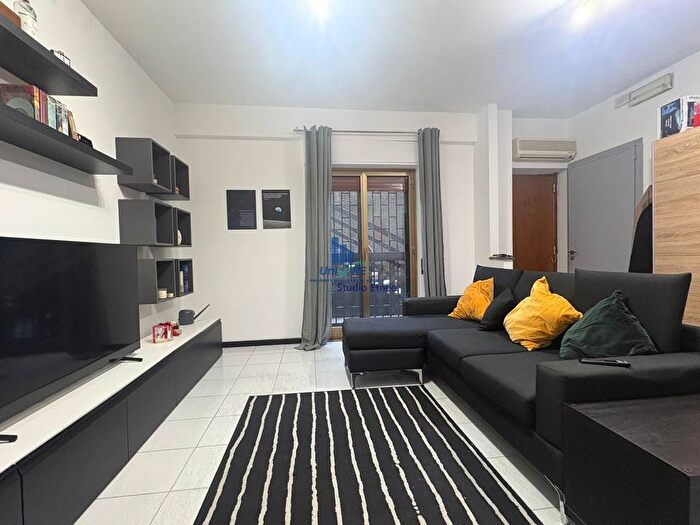 Appartamento bilocale in affitto in Via Passo Gravina, Gioeni, Catania