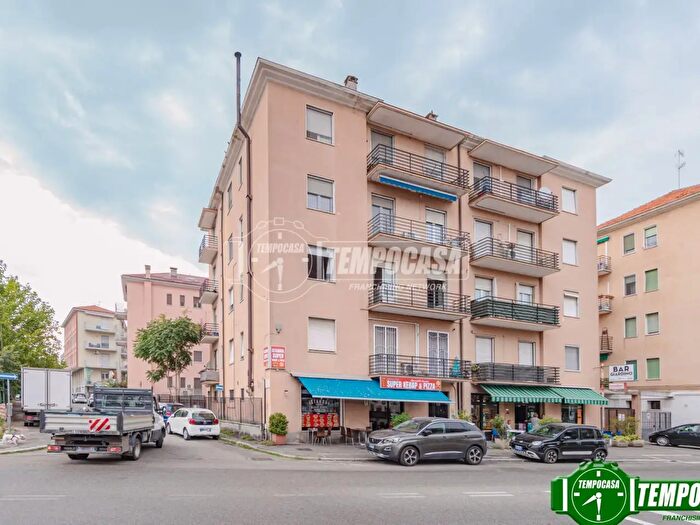 Appartamento bilocale in vendita in Via Torquato Tasso, Pavia