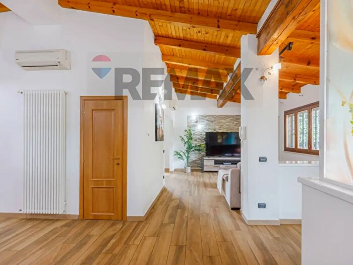 Casa quadrilocale in vendita in Via del Casinazzo, Reggio Emilia