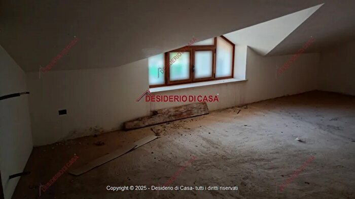 Casa con 6 locali in vendita in Borgetto