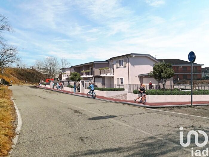 Casa con 5 locali in vendita in Via Giotto, San Benigno Canavese