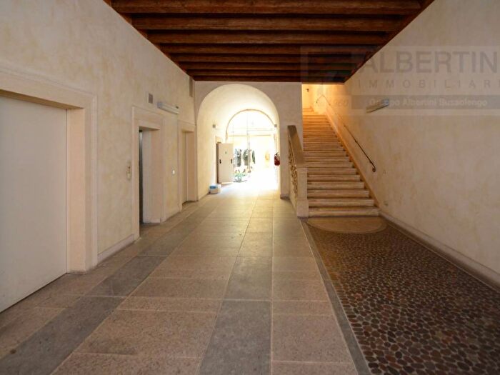 Appartamento bilocale in affitto in Via Quattro Spade, Centro Storico, Verona