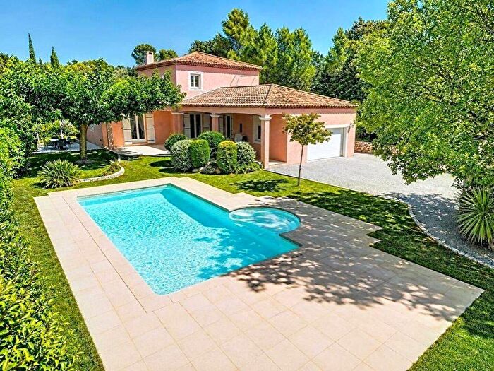 Casa quadrilocale in vendita in TransenProvence