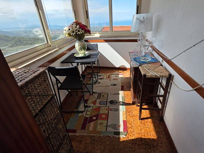 Casa con 6 locali in affitto in Pietrasanta
