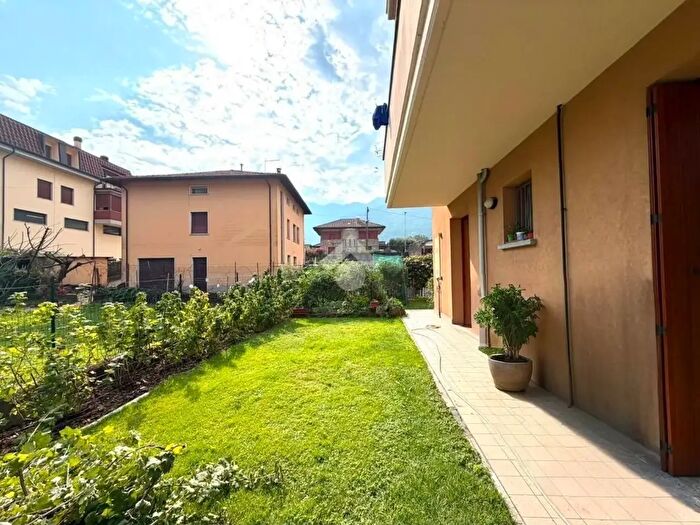 Appartamento quadrilocale in vendita in Via XXV Aprile, Artogne