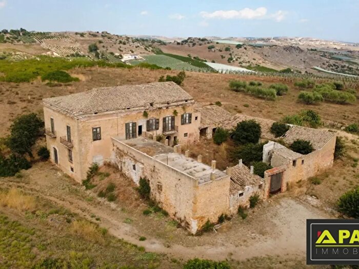 Casa in vendita in Canicattì, Canicatti