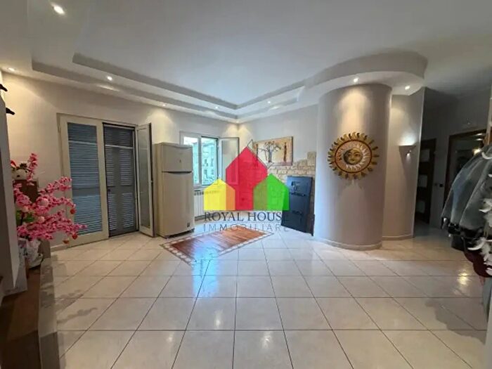 Appartamento quadrilocale in vendita in Via Colonne, Giugliano In Campania