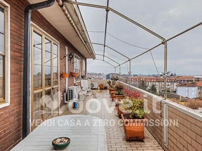 Appartamento quadrilocale in vendita in Via XXIII Marzo, Novara