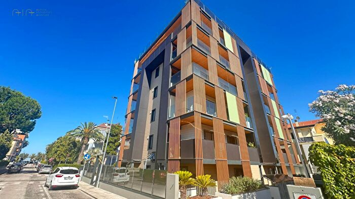 Appartamento con 5 locali in vendita in Via E Duse, San Benedetto Del Tronto