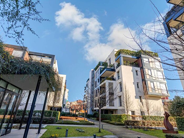 Appartamento trilocale in affitto in Viale Fratelli Casiraghi, Rondinella Stazione, Sesto San Giovanni