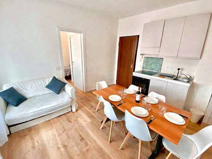 Appartamento trilocale in affitto in Via dei Fontanili, Ripamonti Fondazione Prada, Milano
