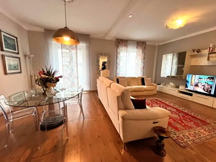 Appartamento quadrilocale in vendita in Via Vittorio Veneto, La Spezia