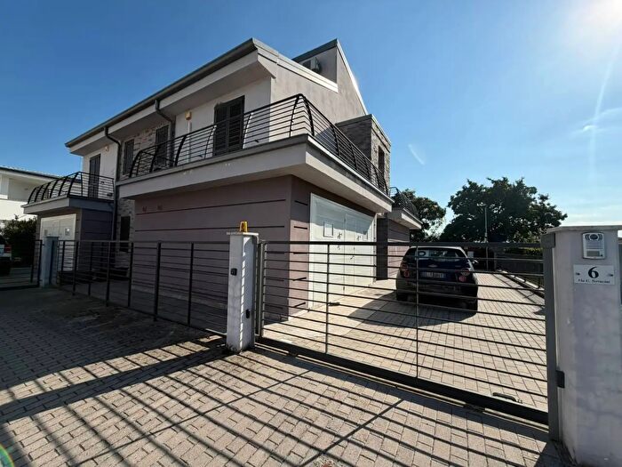 Casa quadrilocale in vendita in Via Umberto Terracini, Castelfranco Emilia