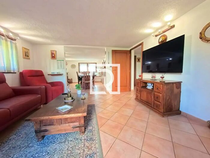 Casa con 10 locali in vendita in Via Codronchi, Ravenna