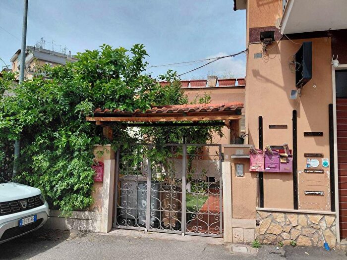 Appartamento bilocale in affitto in Via Luciano Manara, Villanova, Guidonia Montecelio