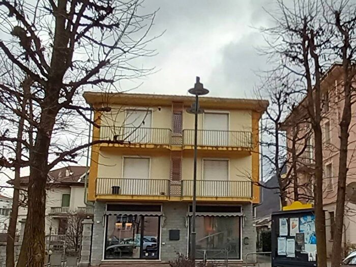 Appartamento trilocale in affitto in Piazza Libertà, Centro, Quarona