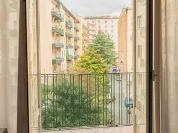 Appartamento quadrilocale in vendita in Viale di Augusto, Napoli