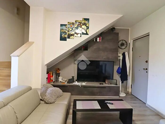 Appartamento trilocale in vendita in Via degli Arroni, Terni