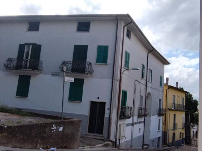 Appartamento con 5 locali in affitto in Via Portella, Centro, Cervaro