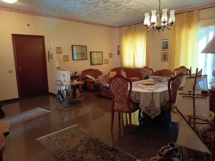 Appartamento con 5 locali in vendita in Via Eschilo, Carlentini