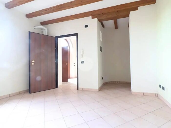 Appartamento bilocale in vendita in Strada Roppi, Castel DArio