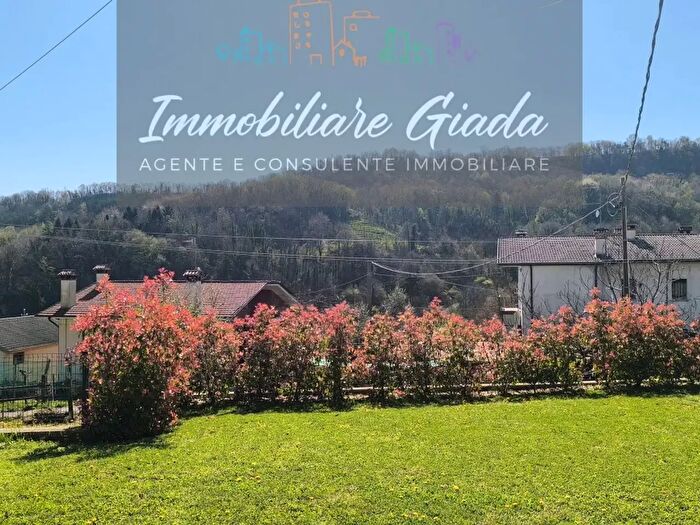 Casa con 5 locali in vendita in Miane