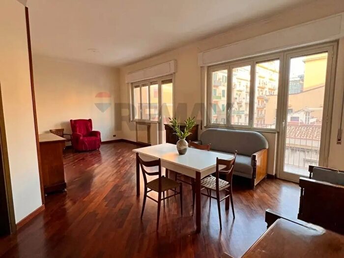 Appartamento con 5 locali in vendita in Via Saverio Scrofani, Palermo