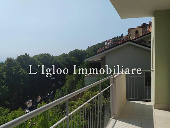 Appartamento con 5 locali in affitto in San Luigi Rozzol, Trieste