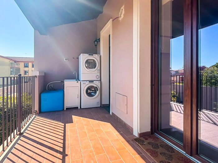 Appartamento trilocale in affitto in Via Torrente, Selargius