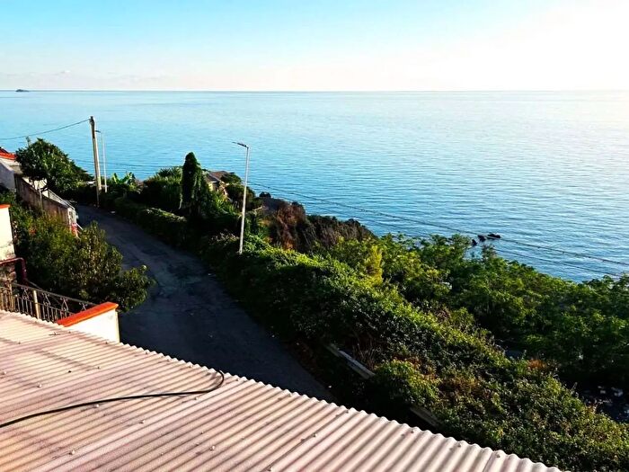Casa con 5 locali in vendita in Via Panoramica, Scalea