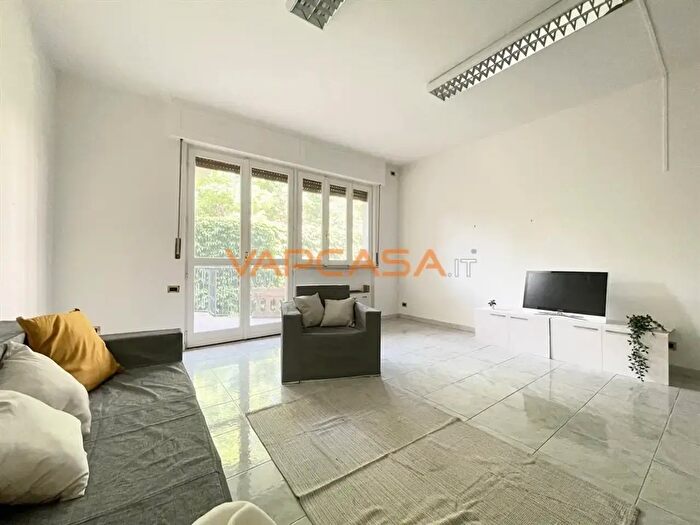 Appartamento trilocale in vendita in Casnida, Treviglio