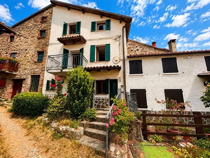 Casa trilocale in vendita in Castello, Volpara