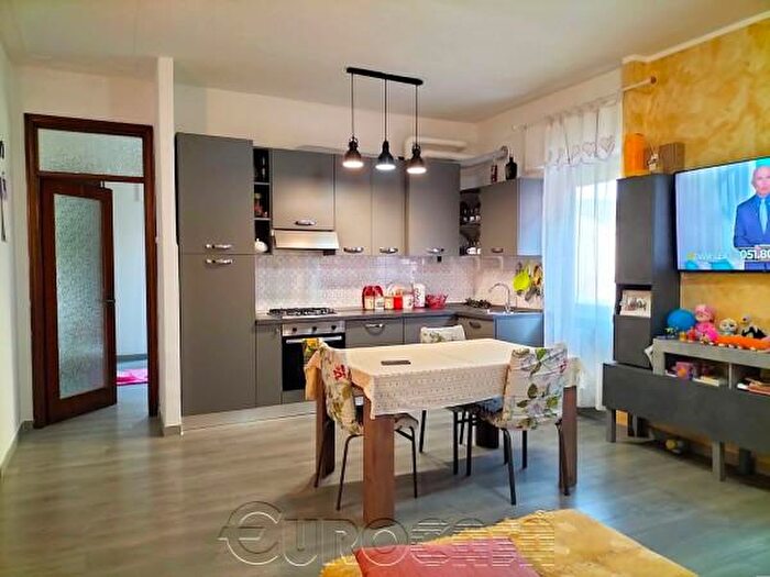 Appartamento trilocale in vendita in Via Tusicum, Umbertide