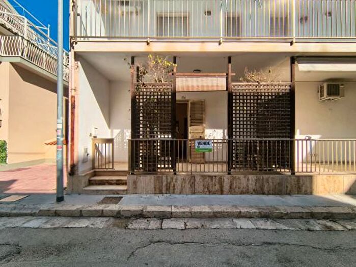 Appartamento trilocale in vendita in Via Giulio Verne a, Ragusa